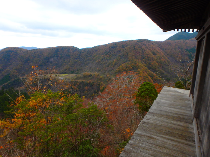 三徳山の投入堂への険しい道のり危険な国宝「投入堂」で有名な三徳山に行ってきました。