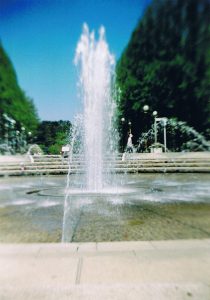 鶴見緑地 噴水広場